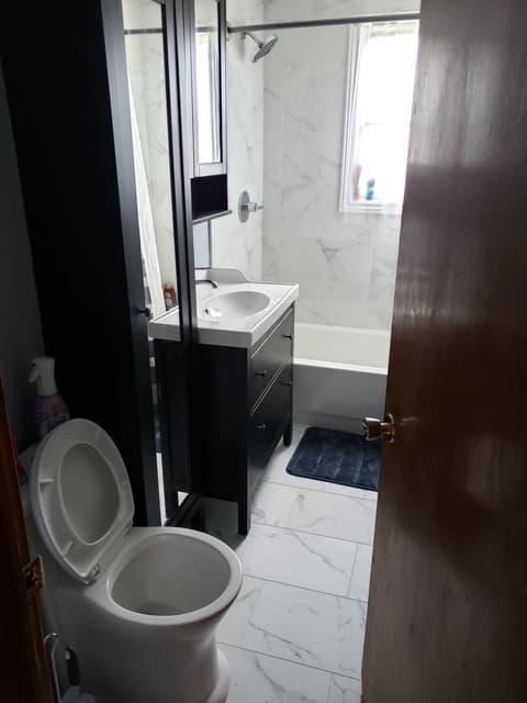 Student room rental photo 4