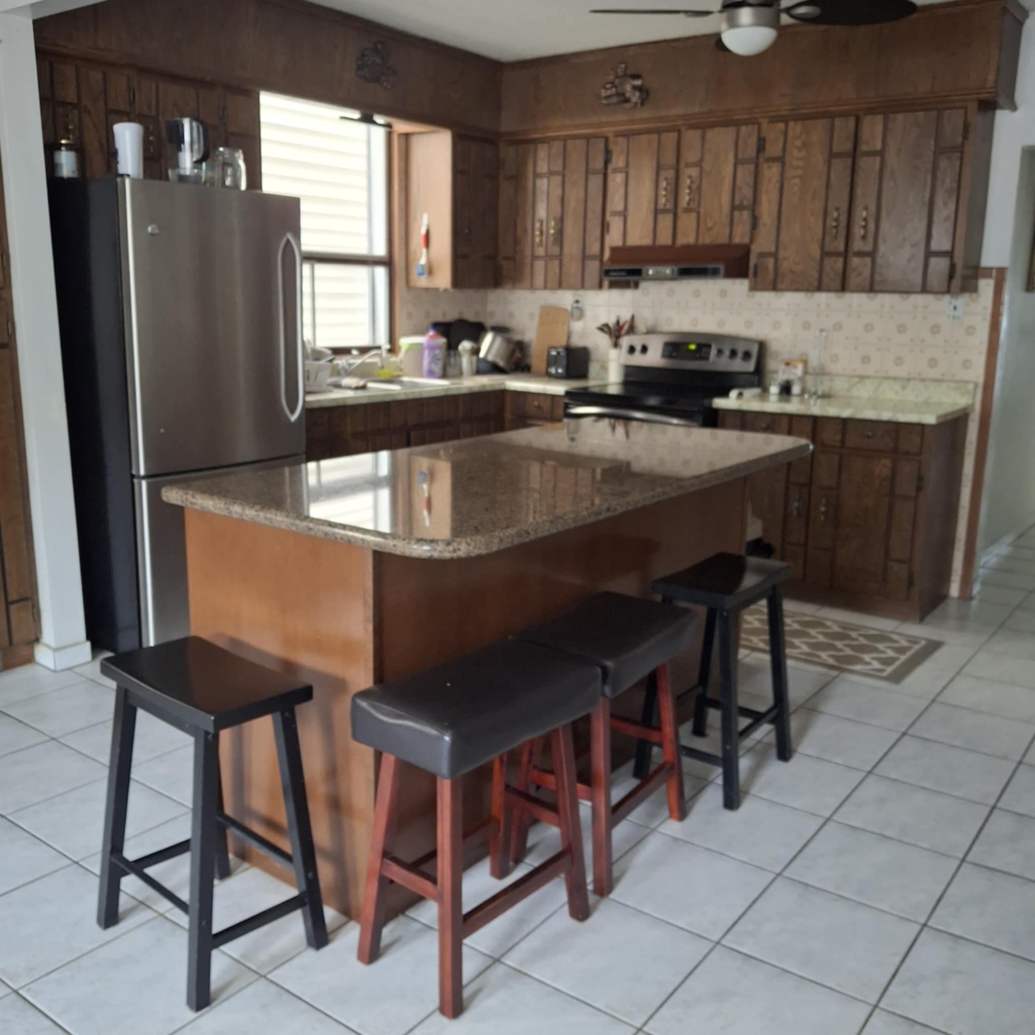 Student room rental photo 3