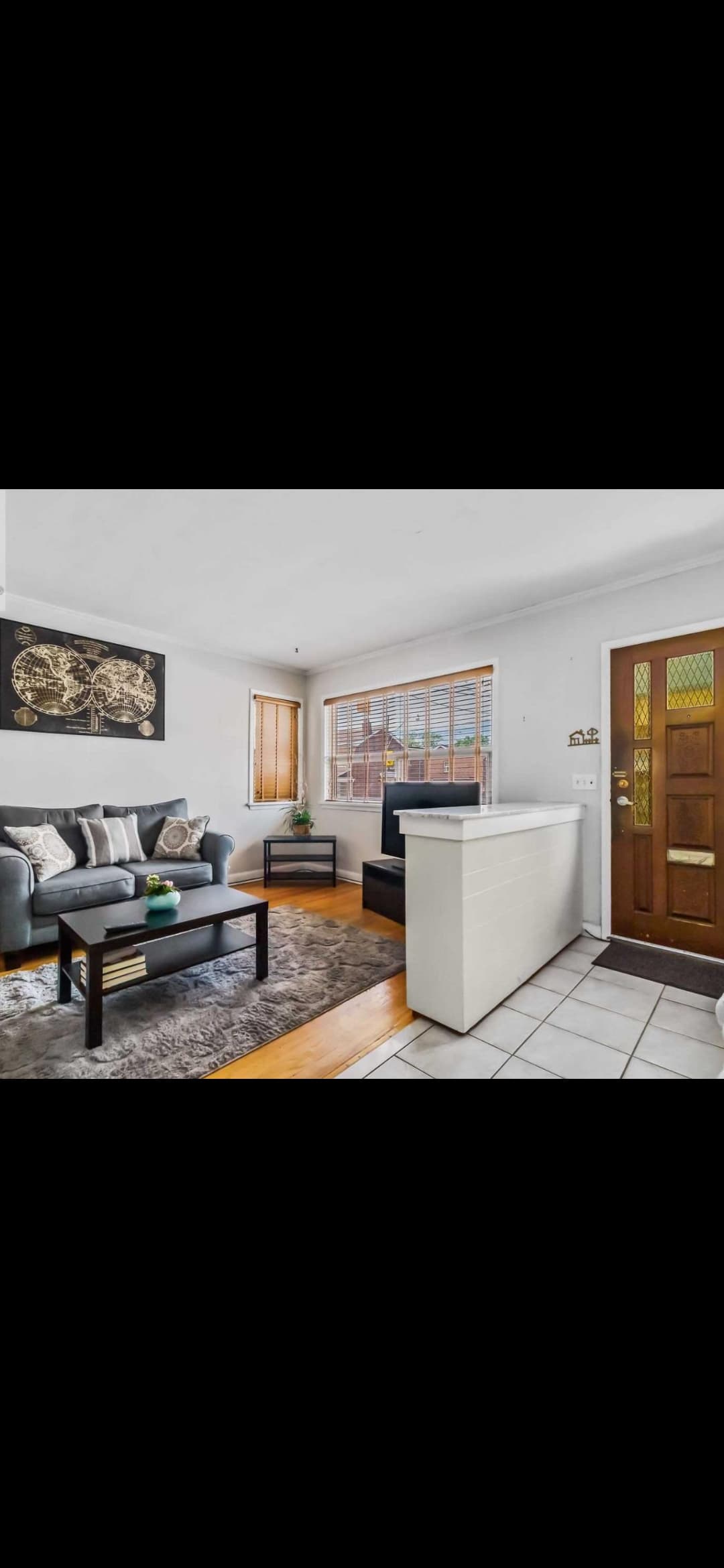 Student room rental photo 2